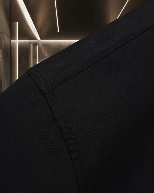 ブランドシャツ角部分ディテール